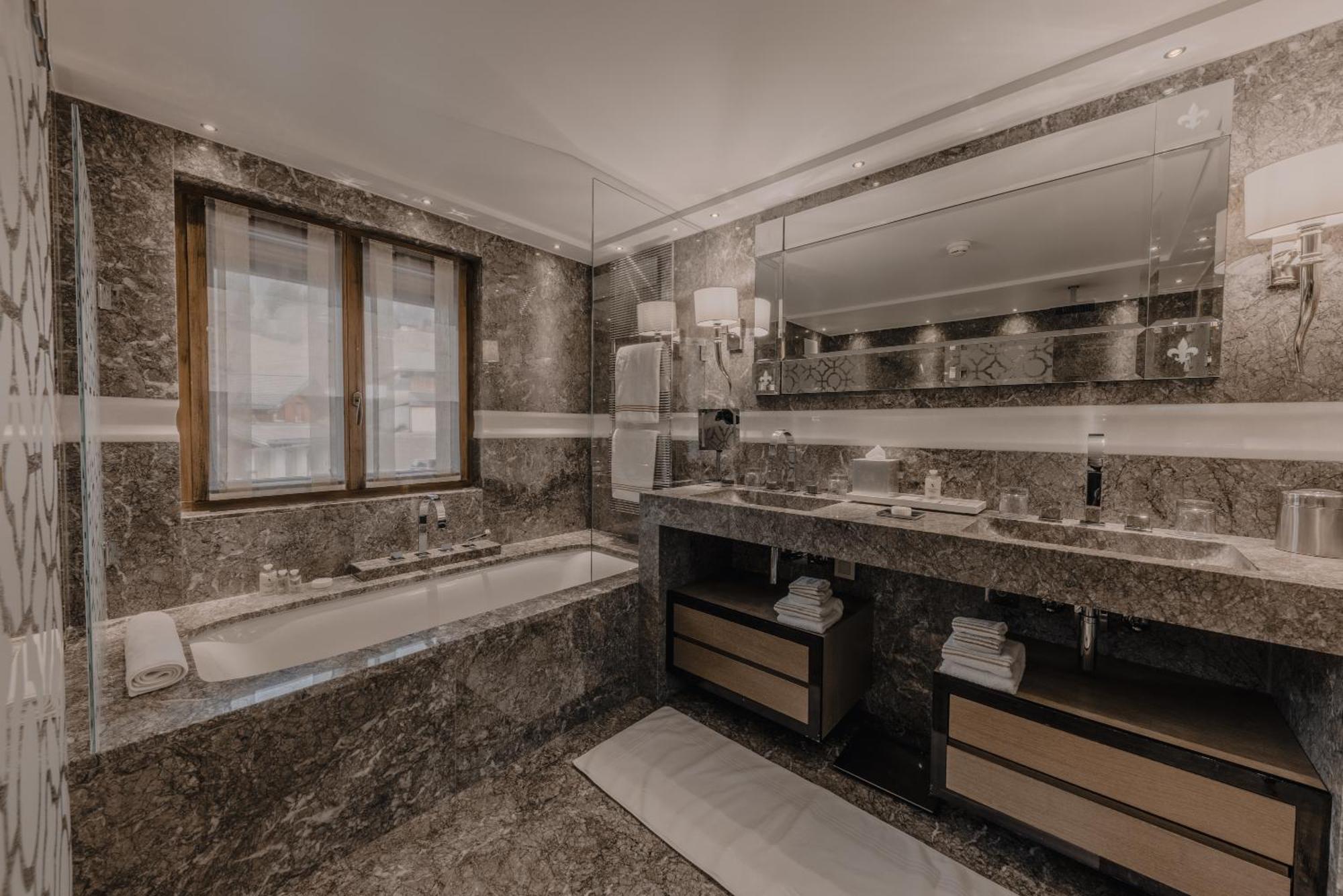 Ultima Hotel غشتاد المظهر الخارجي الصورة